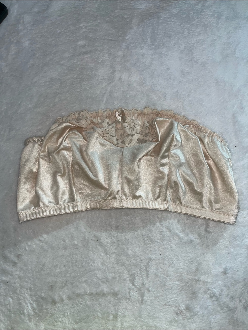 Glamorise Strapless Wireless Satin Lace Bandeau Bra 48 B-D Champagne Blush CH200